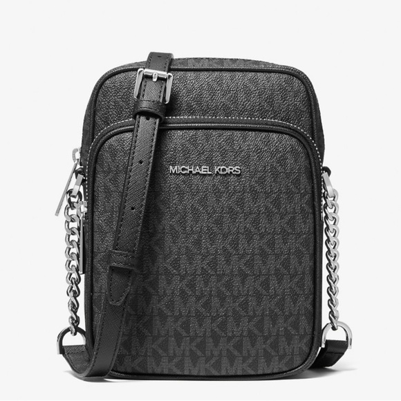 Michael Kors Handbags - Michael Kors Crossbody Habdbag